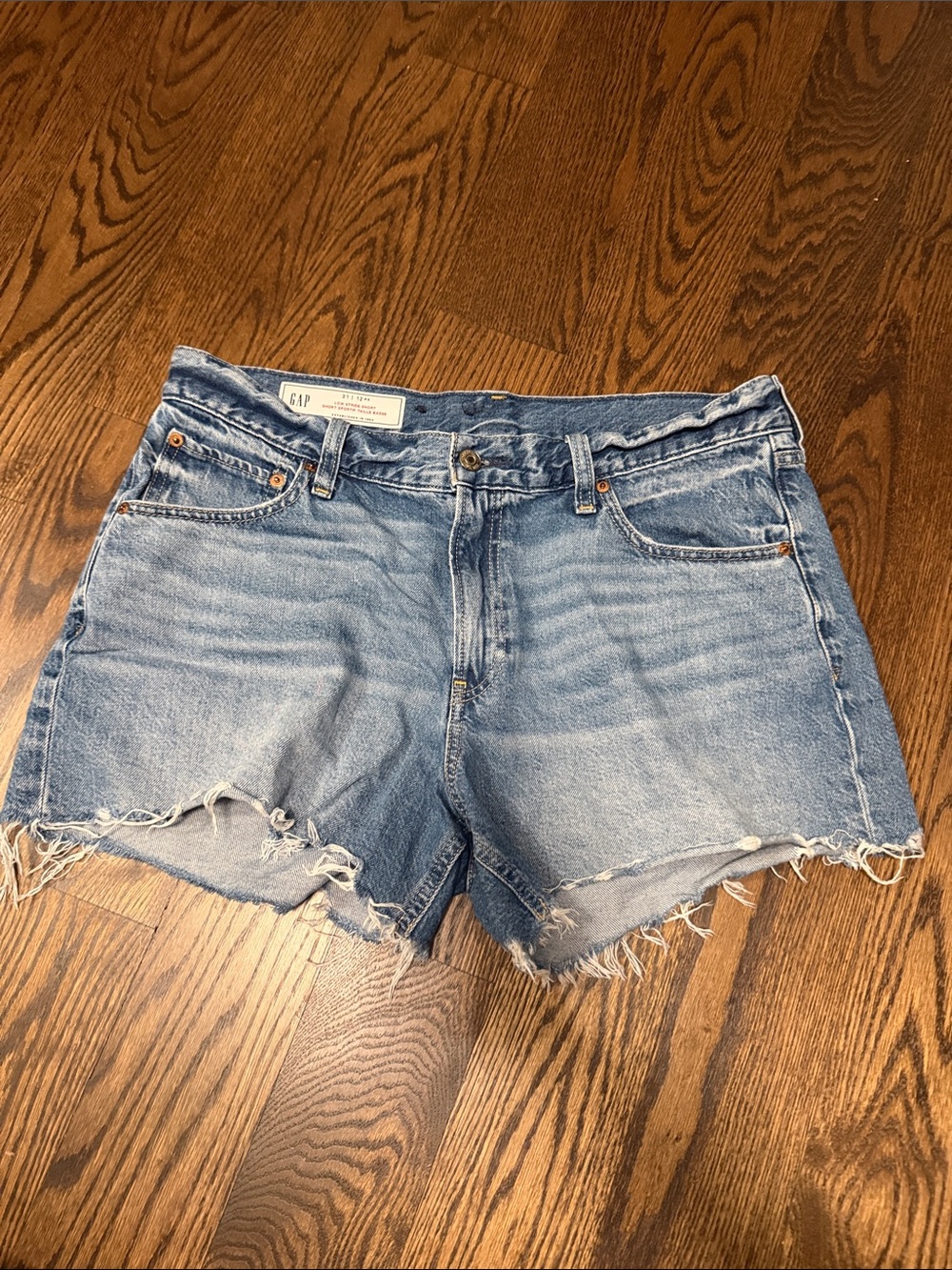 GAP 4" Low Stride Shorts blue denim - 31